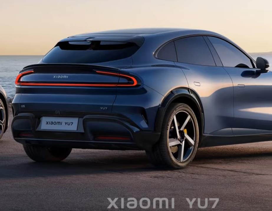 逆势涨价6% 小米SU7改款释放新信号